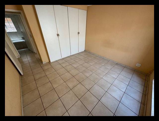 2 BEDROOM CLUSTER FOR SALE IN GLEN MARAIS